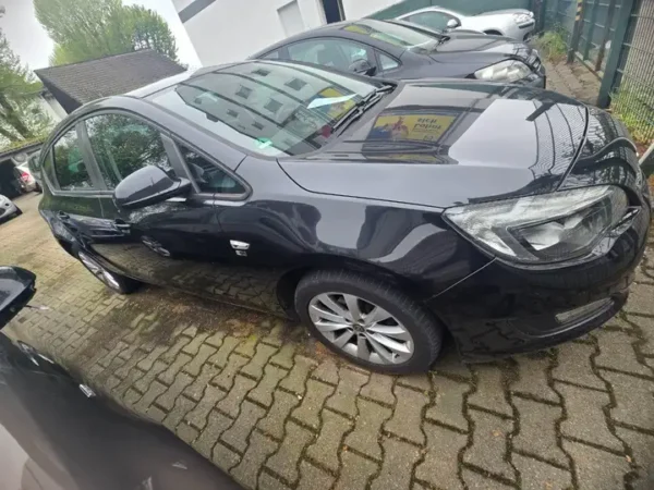 Opel Astra   2013 – Bild 4